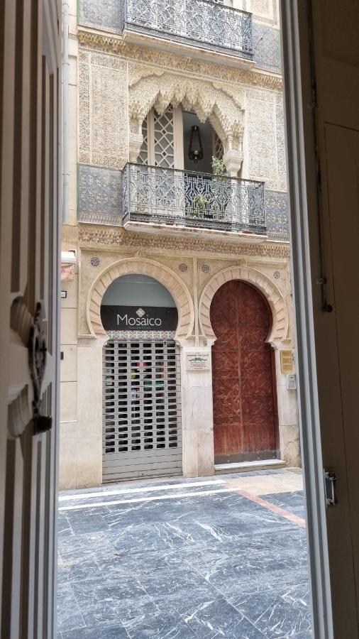 Puerta De Alhambra Apartment Малага Екстериор снимка